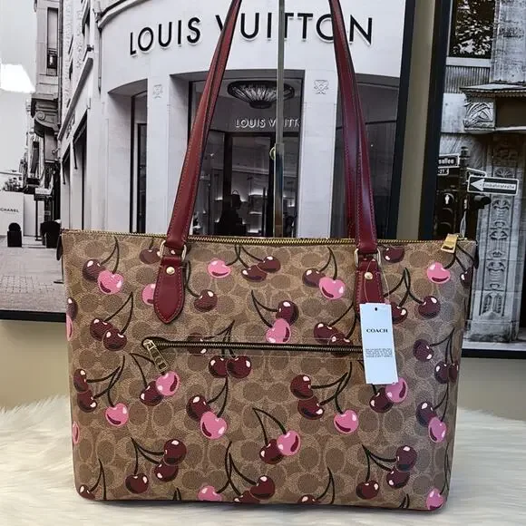 NWT COACH Gallery Tote Bag In Signature Canvas With Cherry print